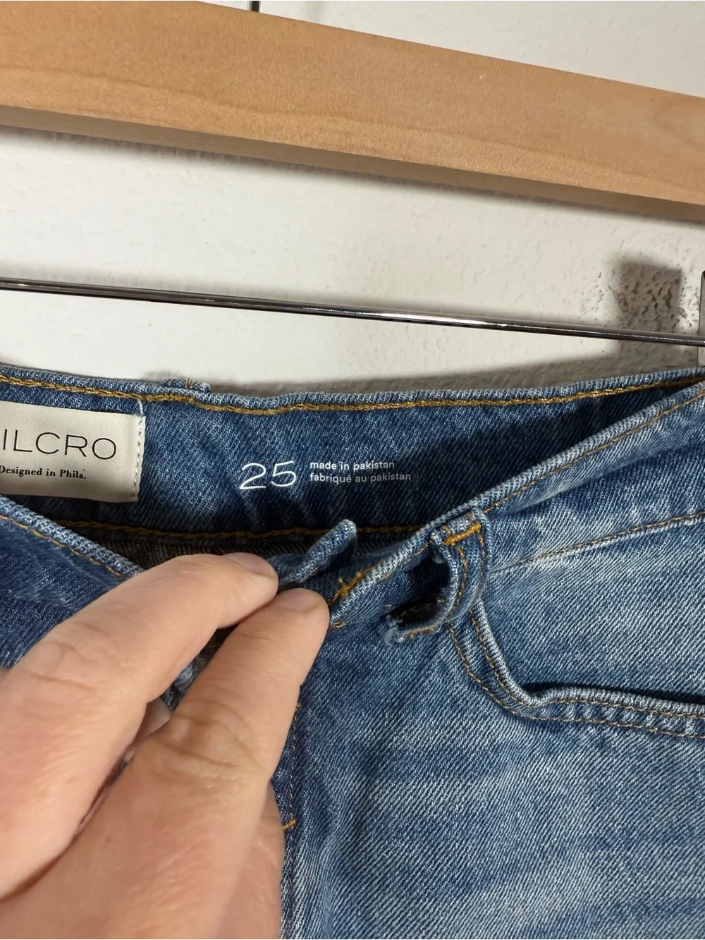 Pilcro Devon Button Fly Denim Cutoff Shorts Light Wash Size 25